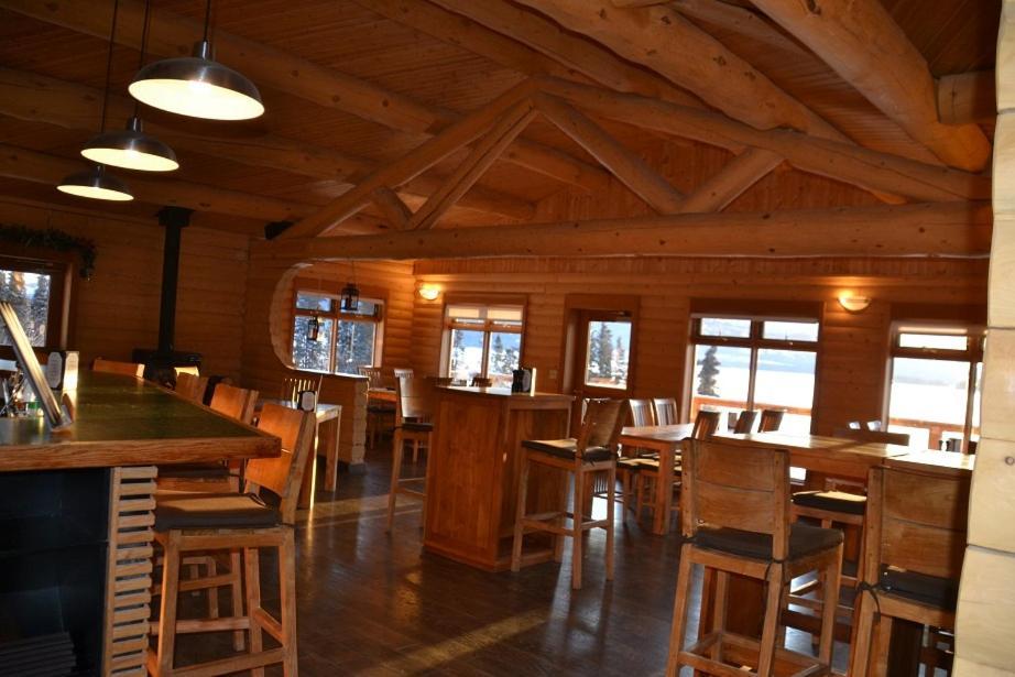 Southern Lakes Resort Tagish Exterior foto